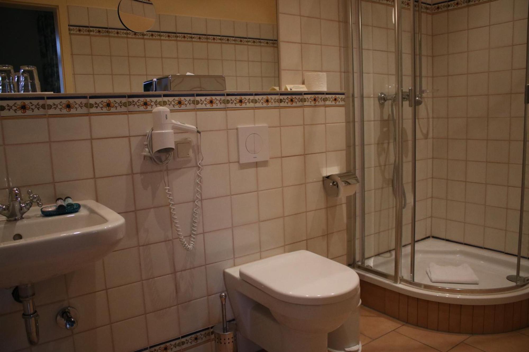 Hotel Schloss & Gut Ulrichshusen المظهر الخارجي الصورة
